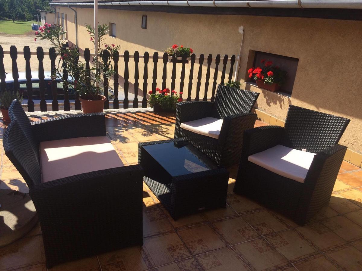 Teke Panzio Bed & Breakfast Kormend Exterior photo